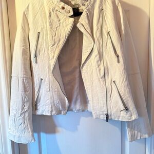 Neiman Marcus Cream Leather Jacket with Zipper Details Women’s MEDIUM